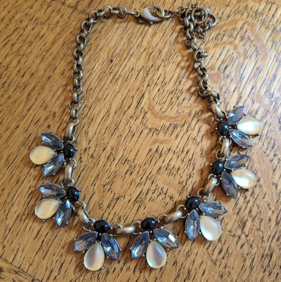 Banana Republic Statement Necklace - Picture 1 of 2